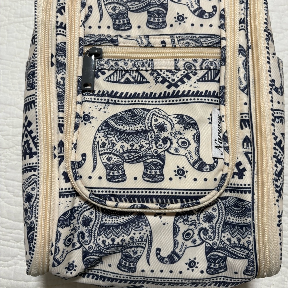 Norwex Cream and Blue Elephant Patterned makeup/travel Bag